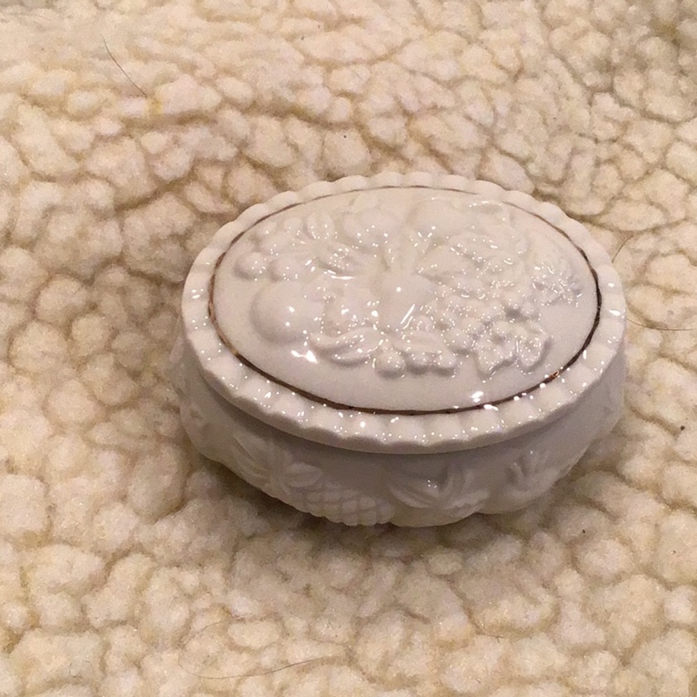 Vintage Lenox collection keepsake box